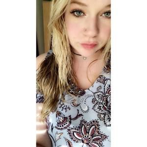 Meet your Posher, Leah